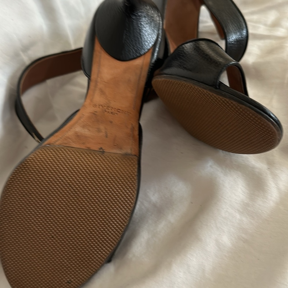 Shoes - Picture 6 of 9